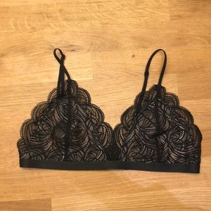 Aritzia Talula Bralette